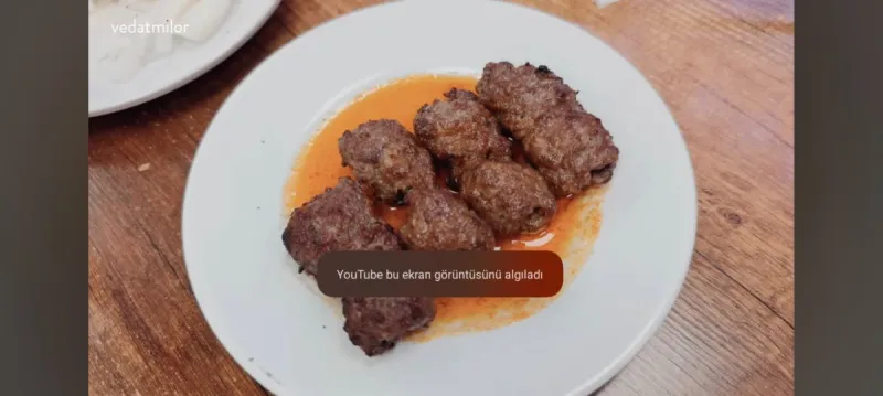 SALİHLİ DİVAN ODUN KÖFTE & ÇORBA SALONU